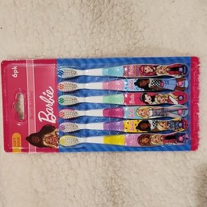 NEW Barbie 6 pk Toothbrushes